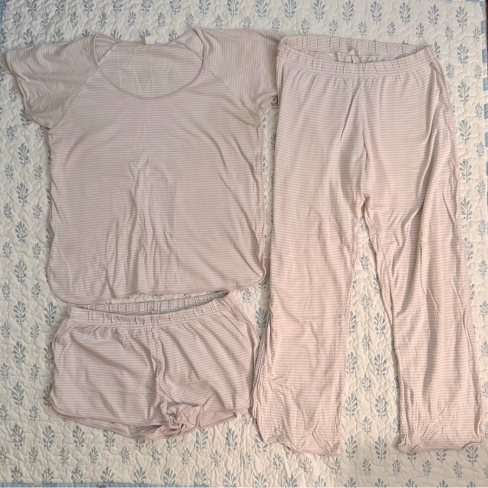 LAKE Pajamas 3 Piece Set in English Rose
